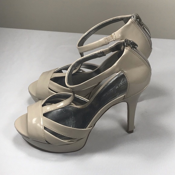 🎀EUC!🎀 MARC FISHER Iggie Strappy Platform Heel 6 - Picture 3 of 8